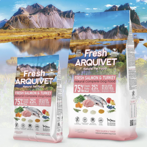 Fresh Salmon and Turkey Semi-Moist Food 2,4 kg