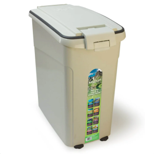 Hermetic container with wheels for feed 54 L